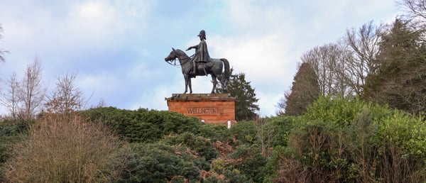image of a statue of a man on a horse